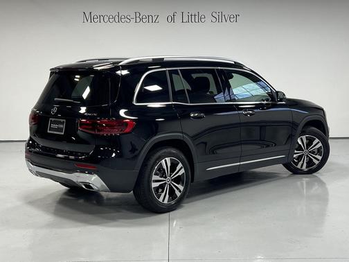 2025 Mercedes-Benz GLB 250 4MATIC