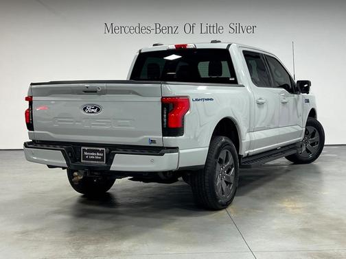 2024 Ford F-150 Lightning Flash