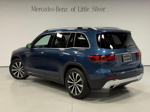 Blue 2023 Mercedes-Benz GLB 250 4MATIC
