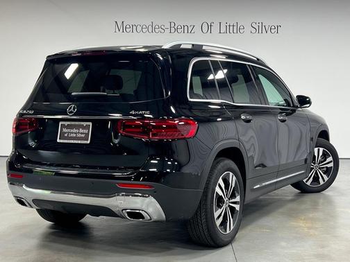 2025 Mercedes-Benz GLB 250 4MATIC