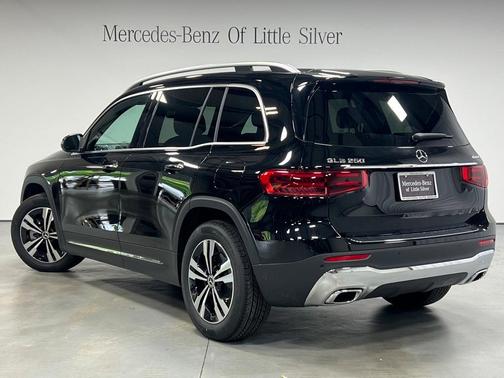 2025 Mercedes-Benz GLB 250 4MATIC