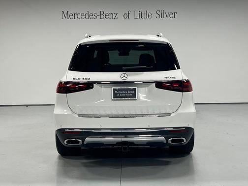 2025 Mercedes-Benz GLS 450 4MATIC