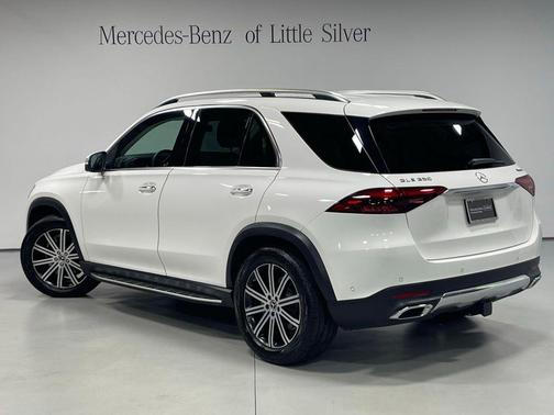 White 2024 Mercedes-Benz GLE 350 4MATIC