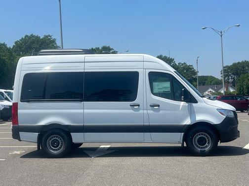 2025 Mercedes-Benz Sprinter 2500 Standard Roof