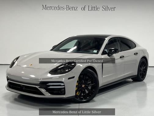 2022 Porsche Panamera Turbo S