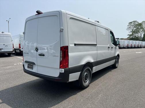2025 Mercedes-Benz Sprinter 2500 Standard Roof