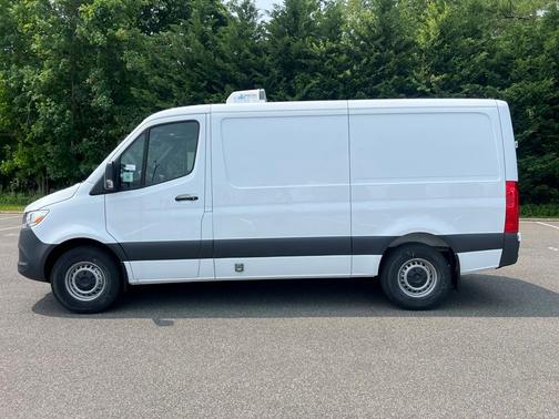 2025 Mercedes-Benz Sprinter 2500 Standard Roof