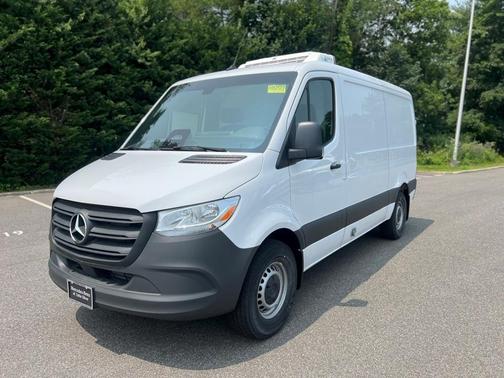 2025 Mercedes-Benz Sprinter 2500 Standard Roof