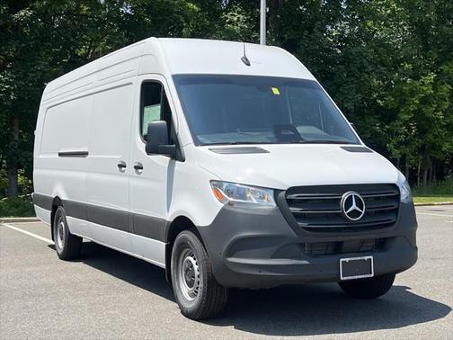 2025 Mercedes-Benz Sprinter 2500 High Roof