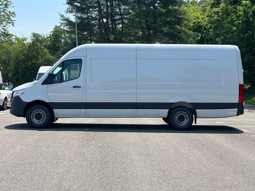 2025 Mercedes-Benz Sprinter 2500 High Roof