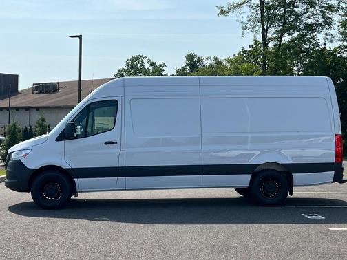 2025 Mercedes-Benz Sprinter 2500 High Roof