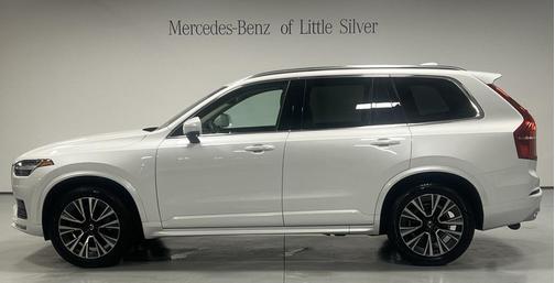 2021 Volvo XC90 T6 Momentum