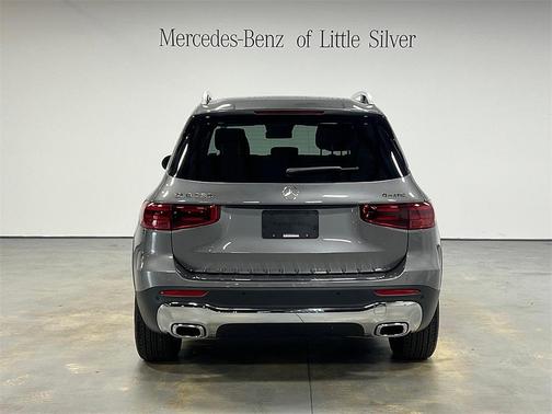 2025 Mercedes-Benz GLB 250 4MATIC