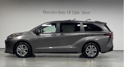 2022 Toyota Sienna Platinum 7 Passenger