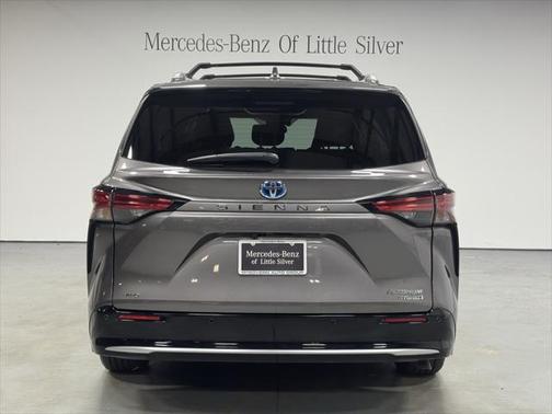 2022 Toyota Sienna Platinum 7 Passenger