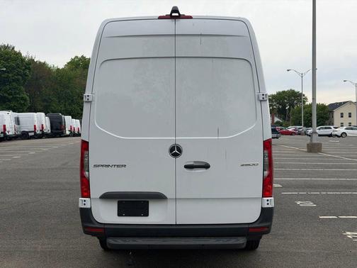 Arctic White 2026 Mercedes-Benz Sprinter 2500 High Roof
