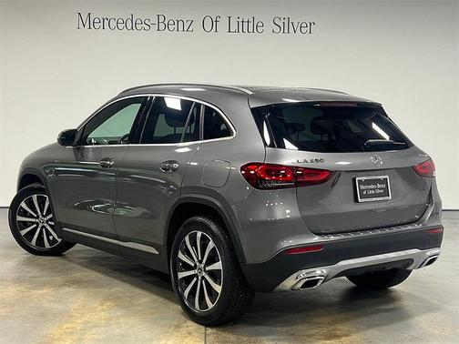2021 Mercedes-Benz GLA 250 Base 4MATIC