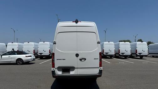 2025 Mercedes-Benz Sprinter 2500 High Roof