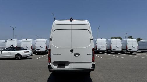 2025 Mercedes-Benz Sprinter 2500 High Roof