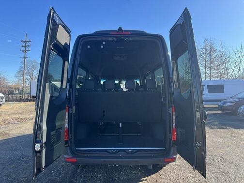 2025 Mercedes-Benz Sprinter 2500 Standard Roof