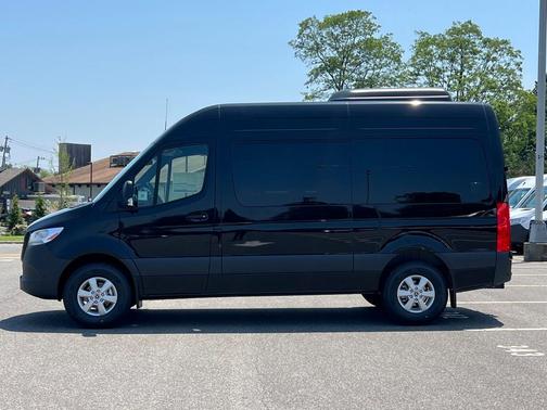 2025 Mercedes-Benz Sprinter 2500 Standard Roof