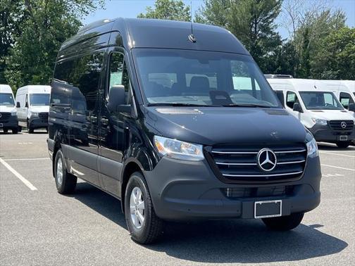 2025 Mercedes-Benz Sprinter 2500 Standard Roof