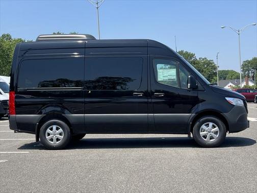 2025 Mercedes-Benz Sprinter 2500 Standard Roof