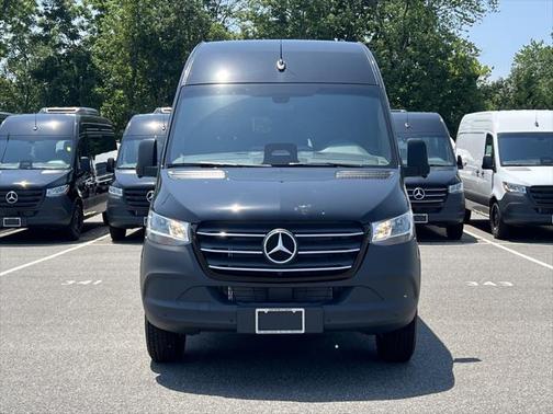 2025 Mercedes-Benz Sprinter 2500 Standard Roof