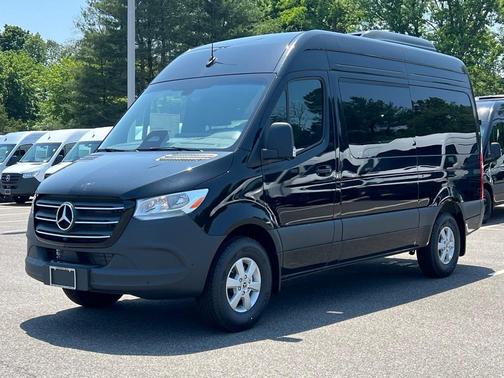 2025 Mercedes-Benz Sprinter 2500 Standard Roof