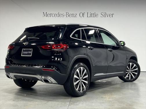 2021 Mercedes-Benz GLA 250 Base 4MATIC