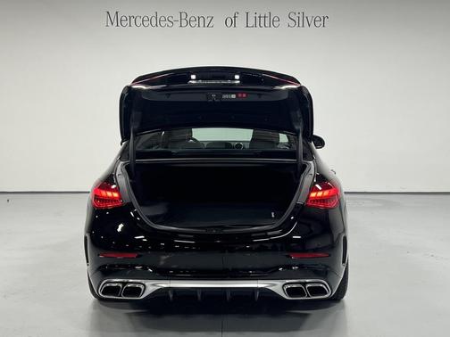 2024 Mercedes-Benz AMG C 63 S E Performance