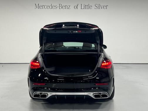 2024 Mercedes-Benz AMG C 63 S E Performance
