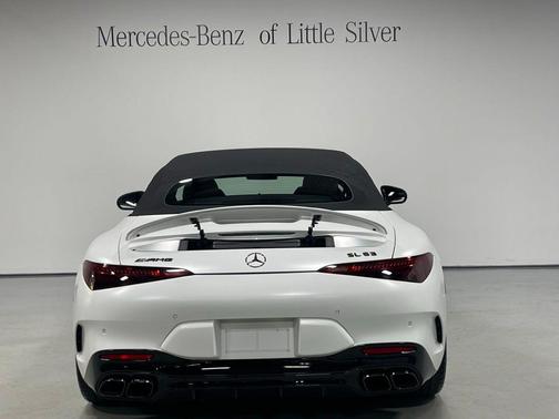 Moonlight White 2022 Mercedes-Benz AMG SL 63 Base