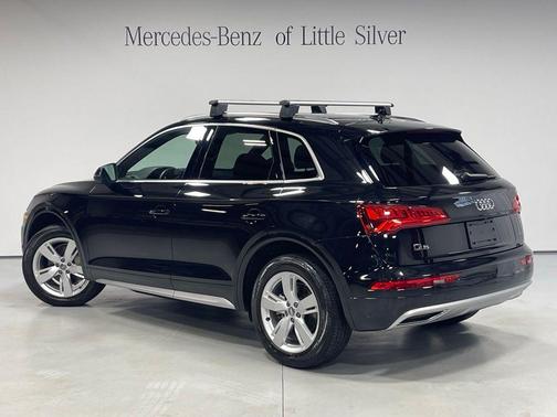 Brilliant Black 2019 Audi Q5 2.0T Premium Plus