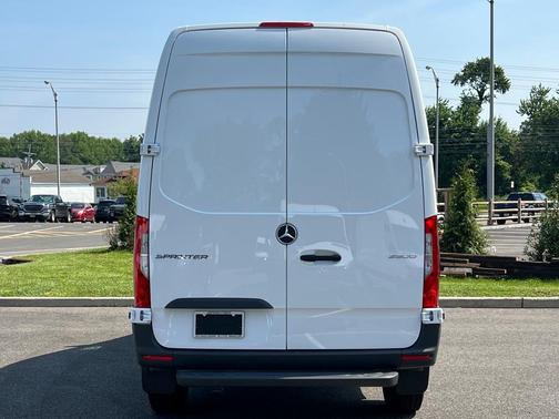 2025 Mercedes-Benz Sprinter 2500 Standard Roof
