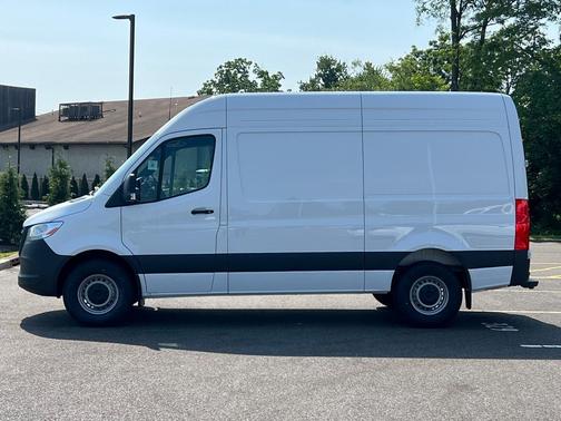 2025 Mercedes-Benz Sprinter 2500 Standard Roof