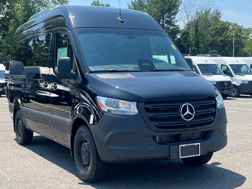 2025 Mercedes-Benz Sprinter 2500 Standard Roof