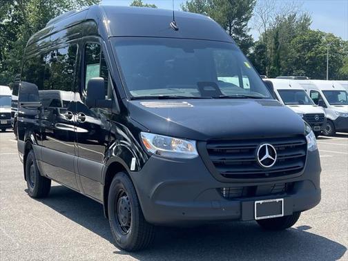 2025 Mercedes-Benz Sprinter 2500 Standard Roof