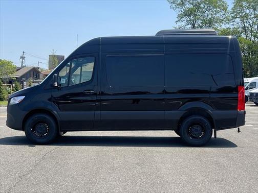 2025 Mercedes-Benz Sprinter 2500 Standard Roof