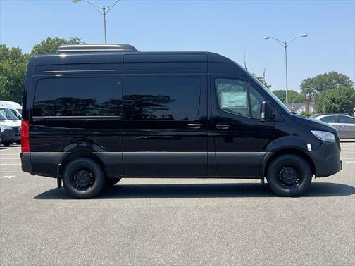 2025 Mercedes-Benz Sprinter 2500 Standard Roof
