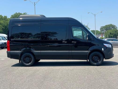 2025 Mercedes-Benz Sprinter 2500 Standard Roof