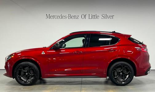 2024 Alfa Romeo Stelvio Quadrifoglio