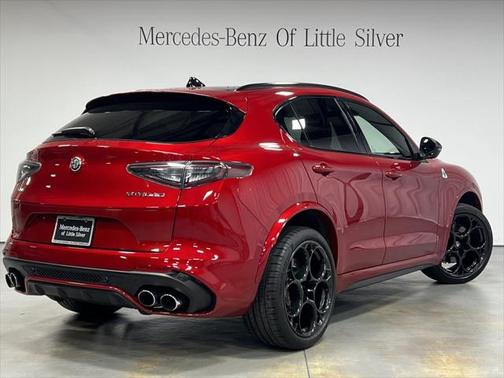 2024 Alfa Romeo Stelvio Quadrifoglio