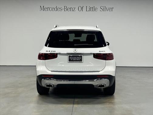 2025 Mercedes-Benz GLB 250 4MATIC