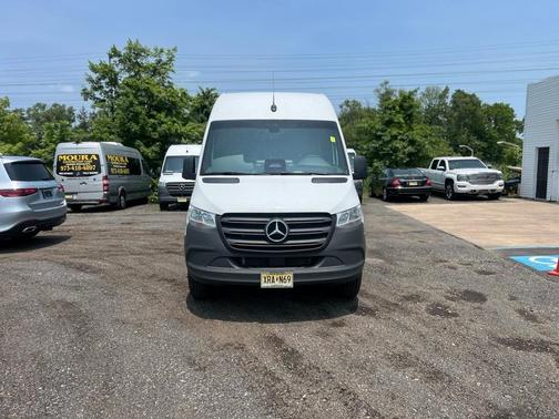 2025 Mercedes-Benz Sprinter 2500 High Roof