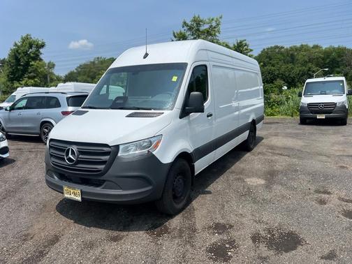2025 Mercedes-Benz Sprinter 2500 High Roof