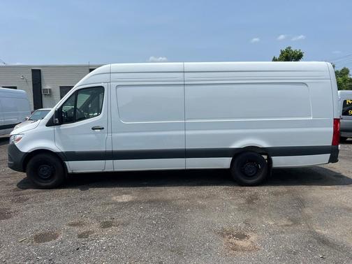 2025 Mercedes-Benz Sprinter 2500 High Roof