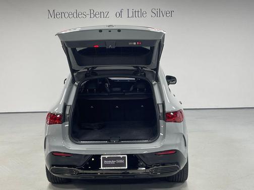 MANUFAKTUR Alpine Gray 2024 Mercedes-Benz AMG EQE 4MATIC+