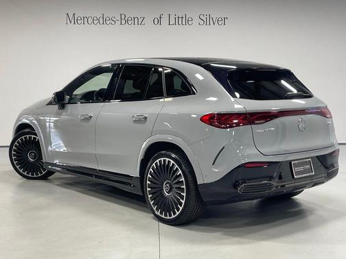 MANUFAKTUR Alpine Gray 2024 Mercedes-Benz AMG EQE 4MATIC+