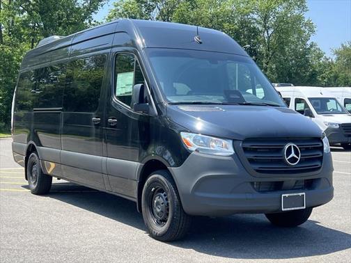 2025 Mercedes-Benz Sprinter 2500 High Roof